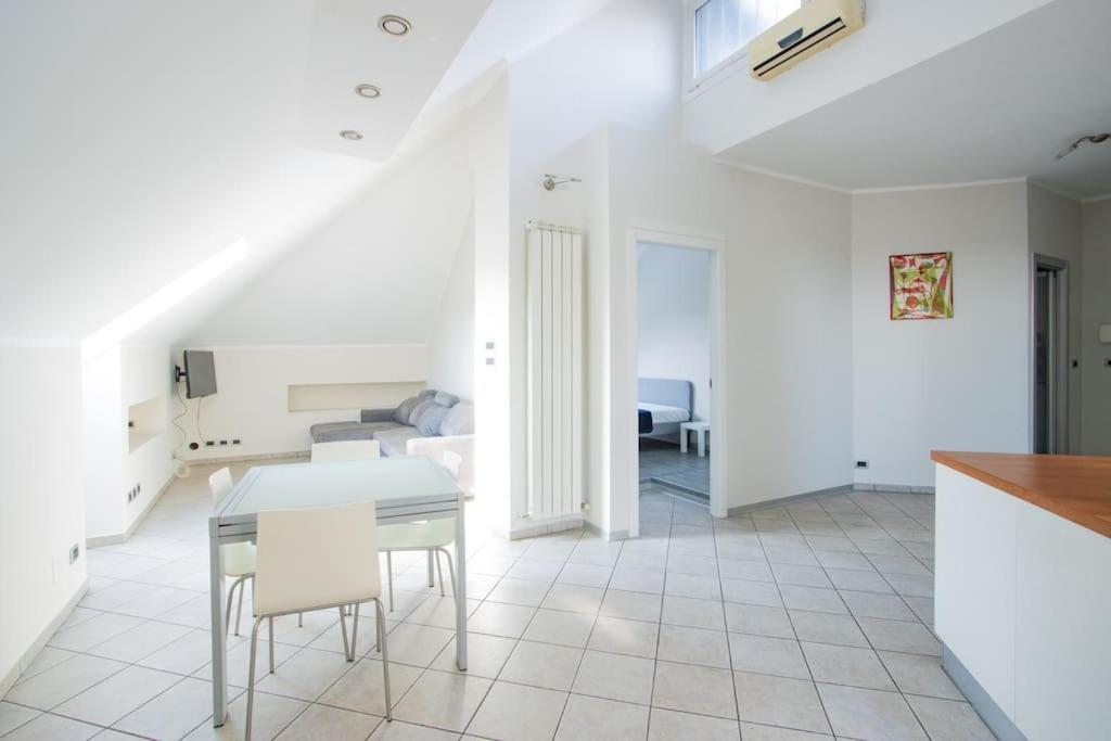Loft Eugenio - *large And Bright Apartment* Turin